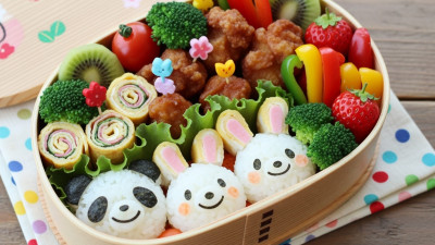 お弁当に必ず入る定番メニューを教えて！のサムネイル
