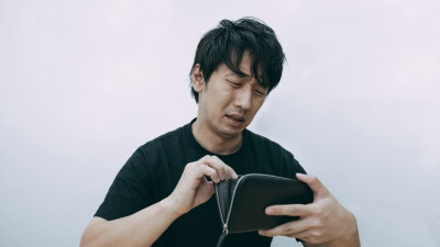 【アンケート】家計の中で、一番後回しになりがちな出費は？のサムネイル