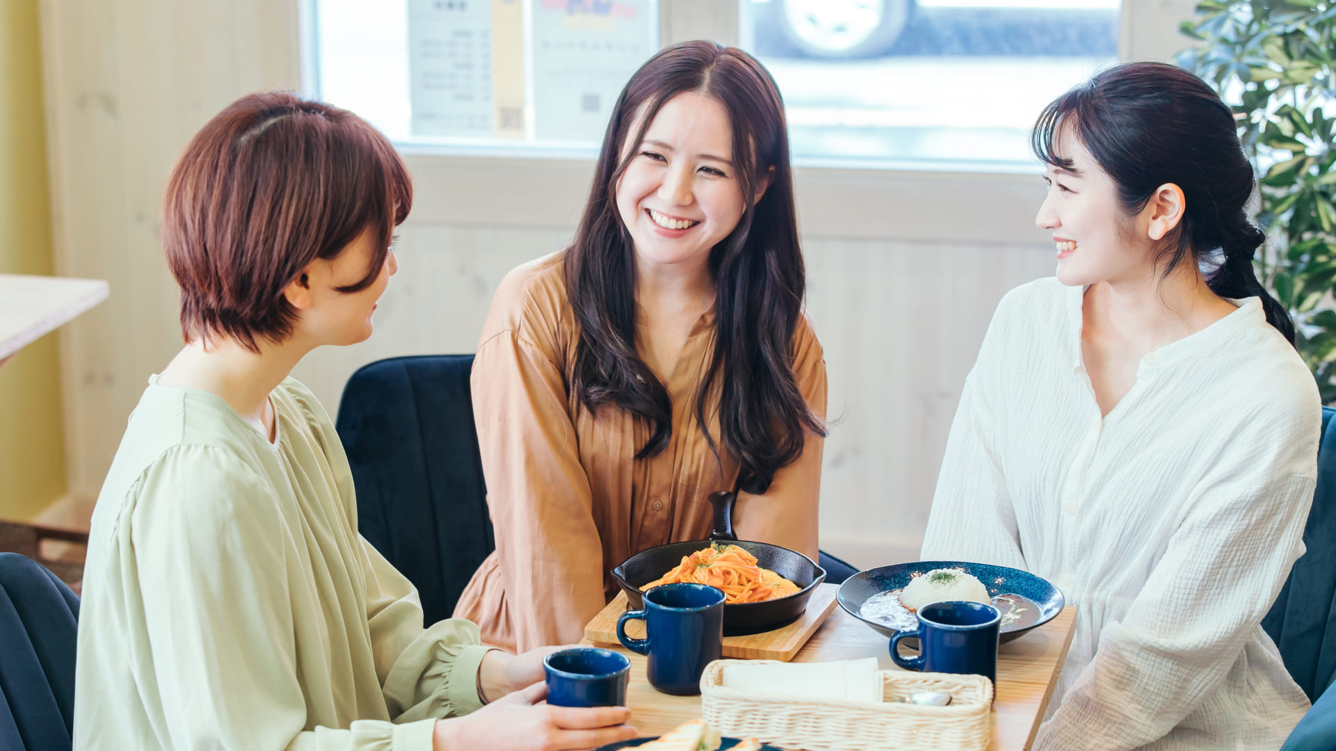 ママ友との関係での悩みを教えて！のサムネイル