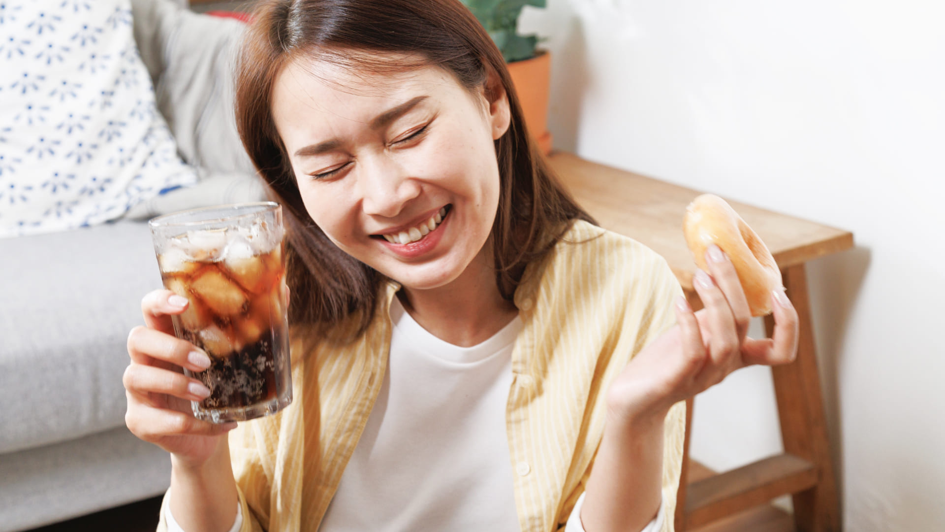 子どもが寝たあとの“最初のひと息”、何してる？のサムネイル