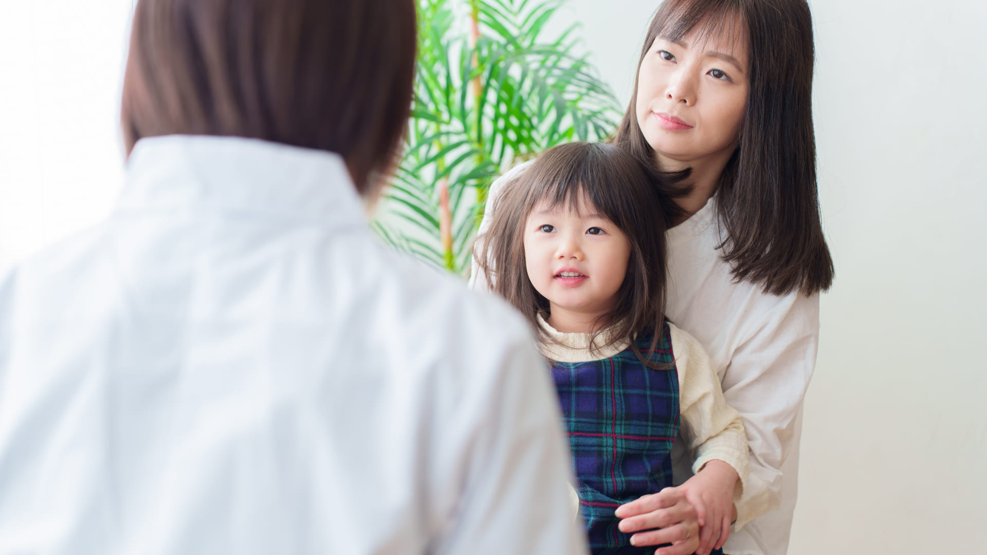 子どもの発達や成長の相談・サポート、利用をためらう一番の理由は？のサムネイル