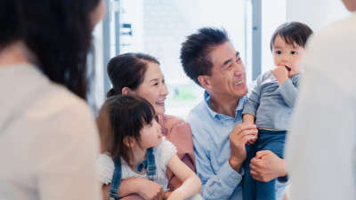 どちらかの親が「アポなし」で家に来ることについて、どう思う？のサムネイル