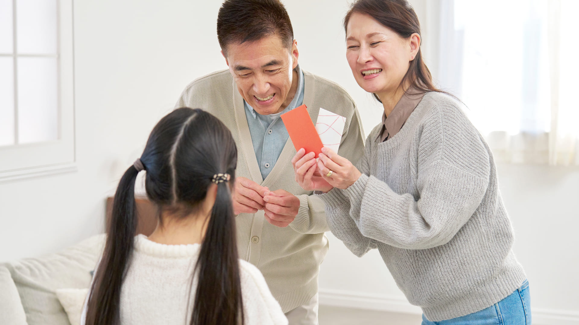 祖父母からもらったお年玉やお祝い金。ちゃんと全額管理してる？リアルな管理方法を教えて！のサムネイル